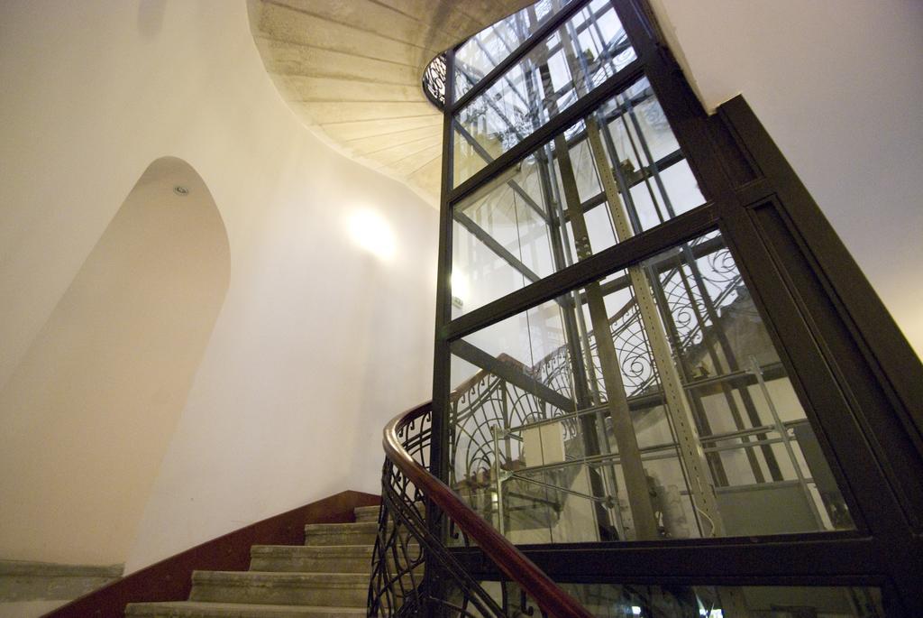 Gozsdu Spacious Budapeste